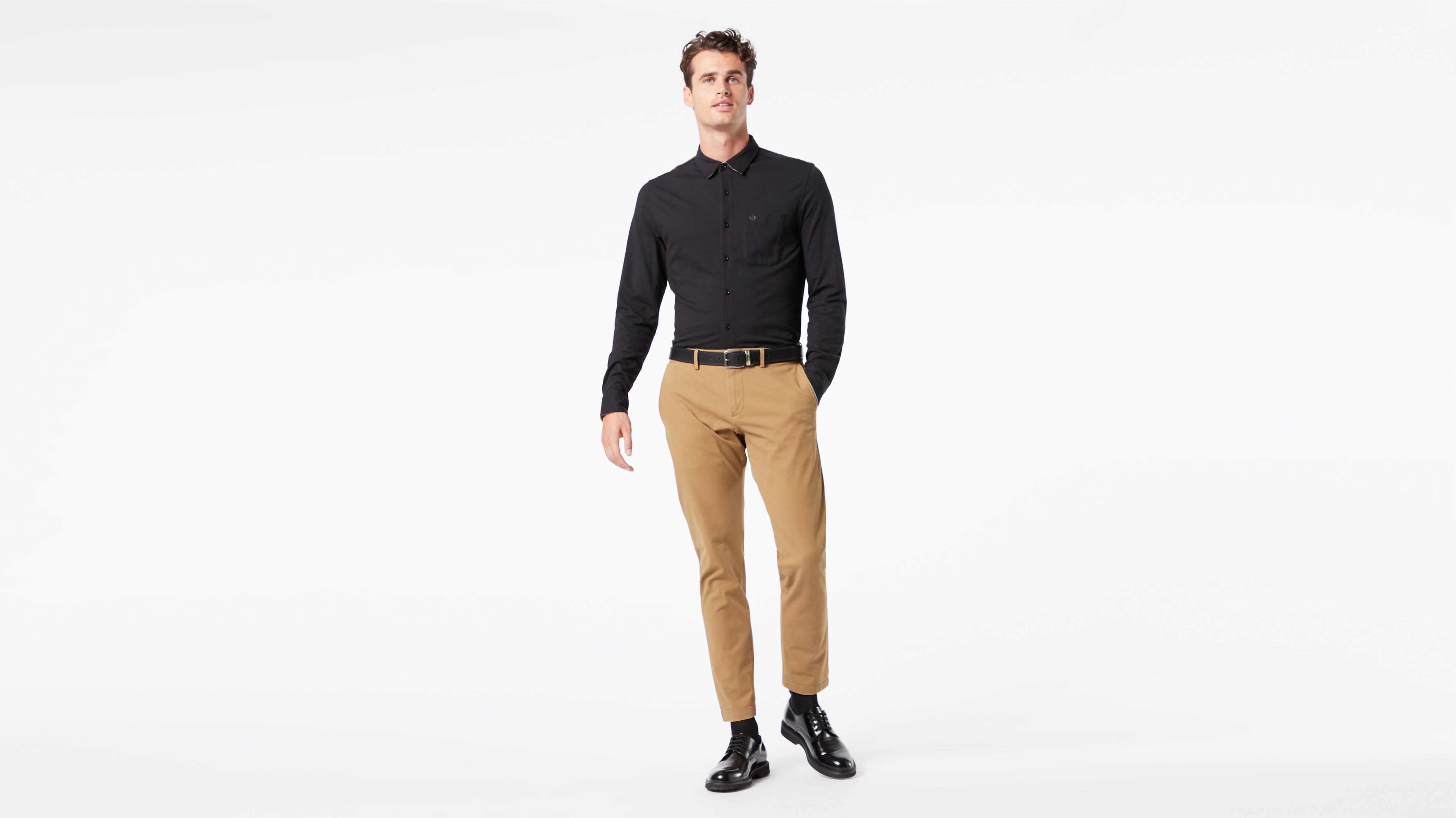 Dockers Alpha Chino, Tapered Fit Ermine   Tan. 1