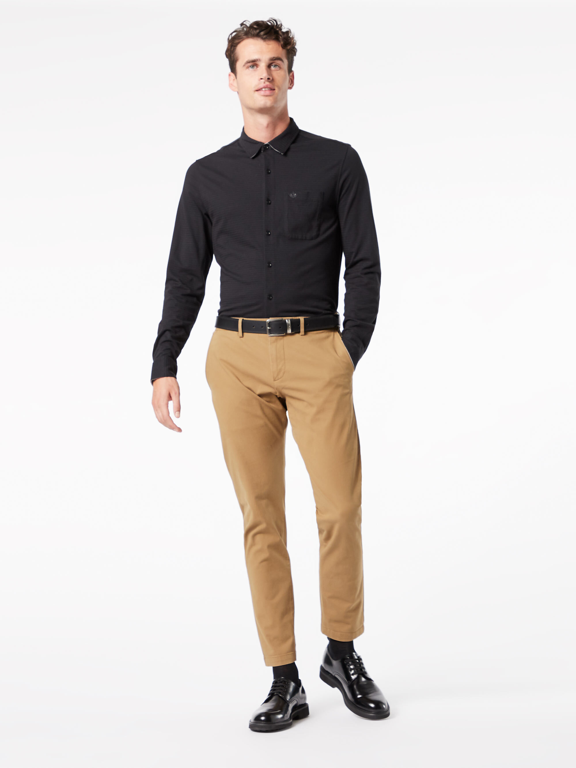 Alpha Chino, Tapered Fit