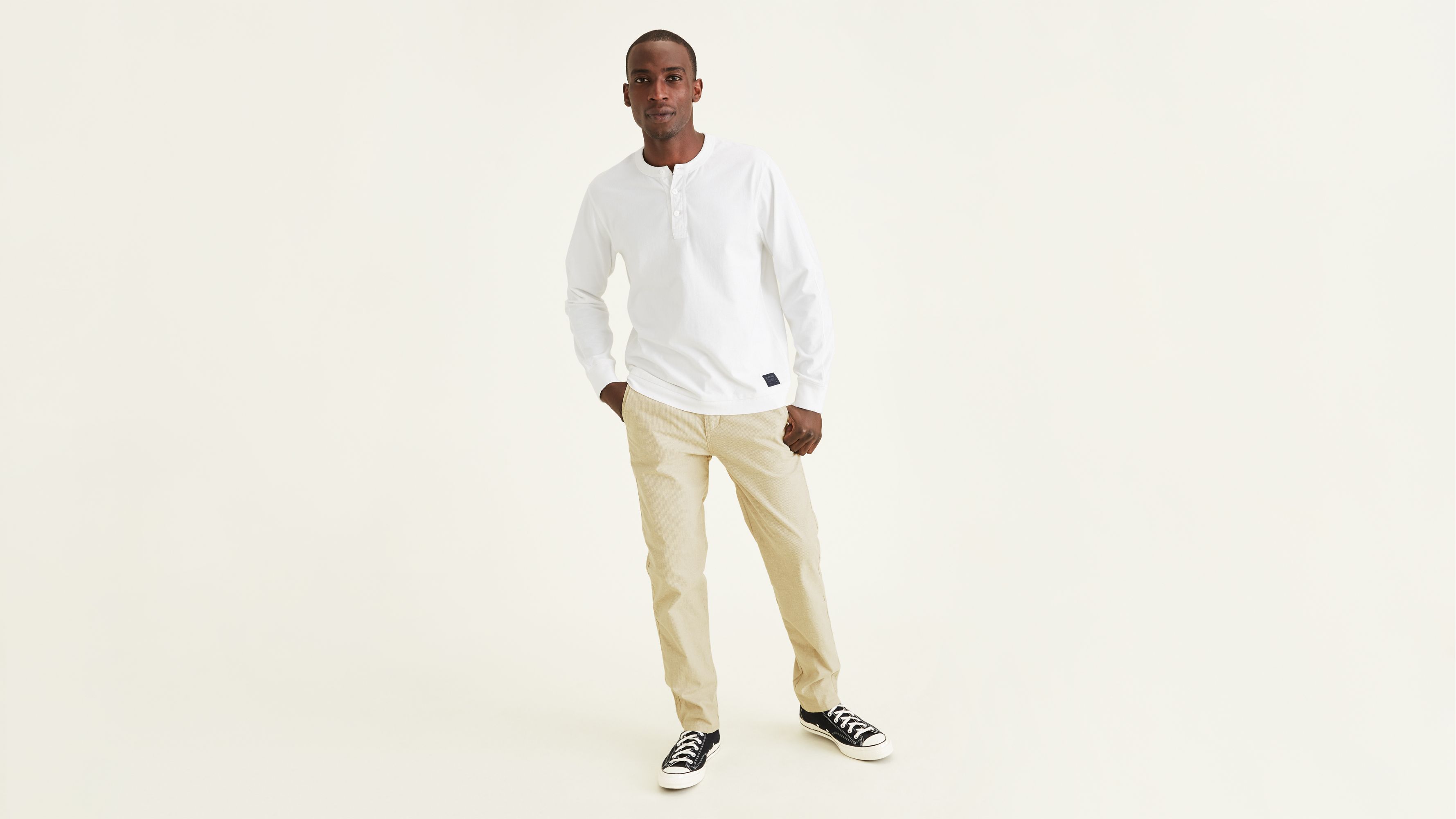 Alpha Icon Chino, Tapered Fit