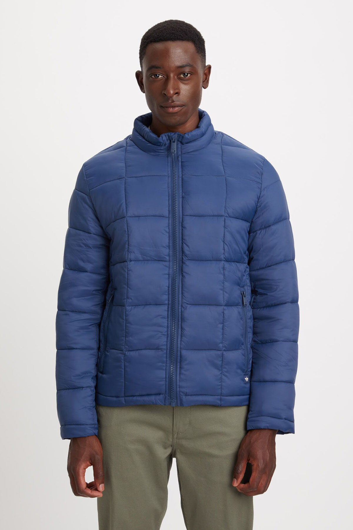 Nylon Lightweight Quilted Mont