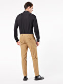 Alpha Chino, Tapered Fit