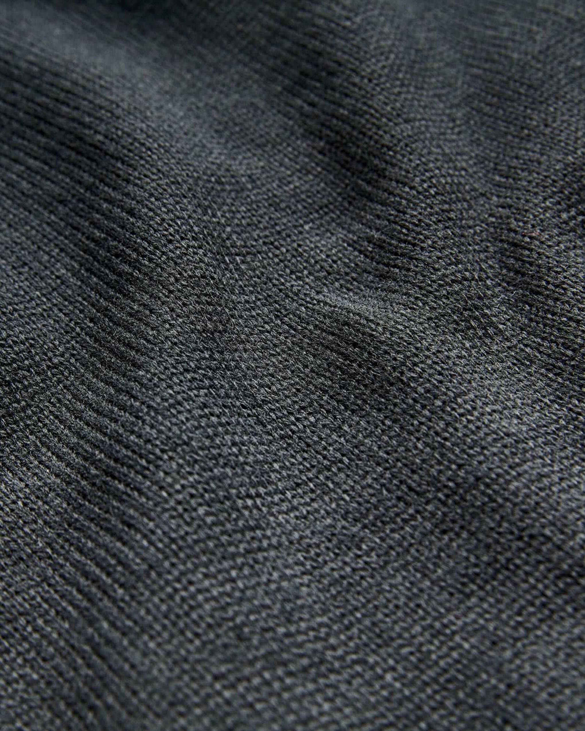 Sustainable Siyah Atkı