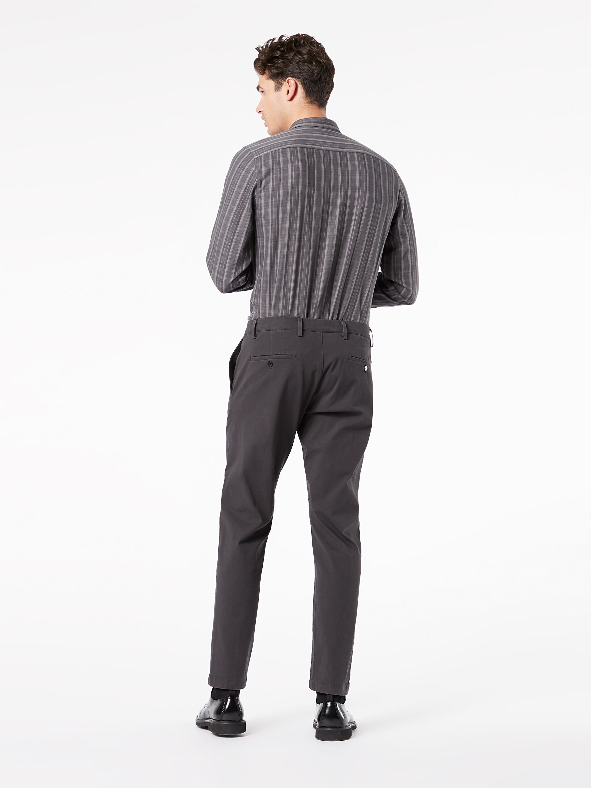Alpha Chino, Tapered Fit