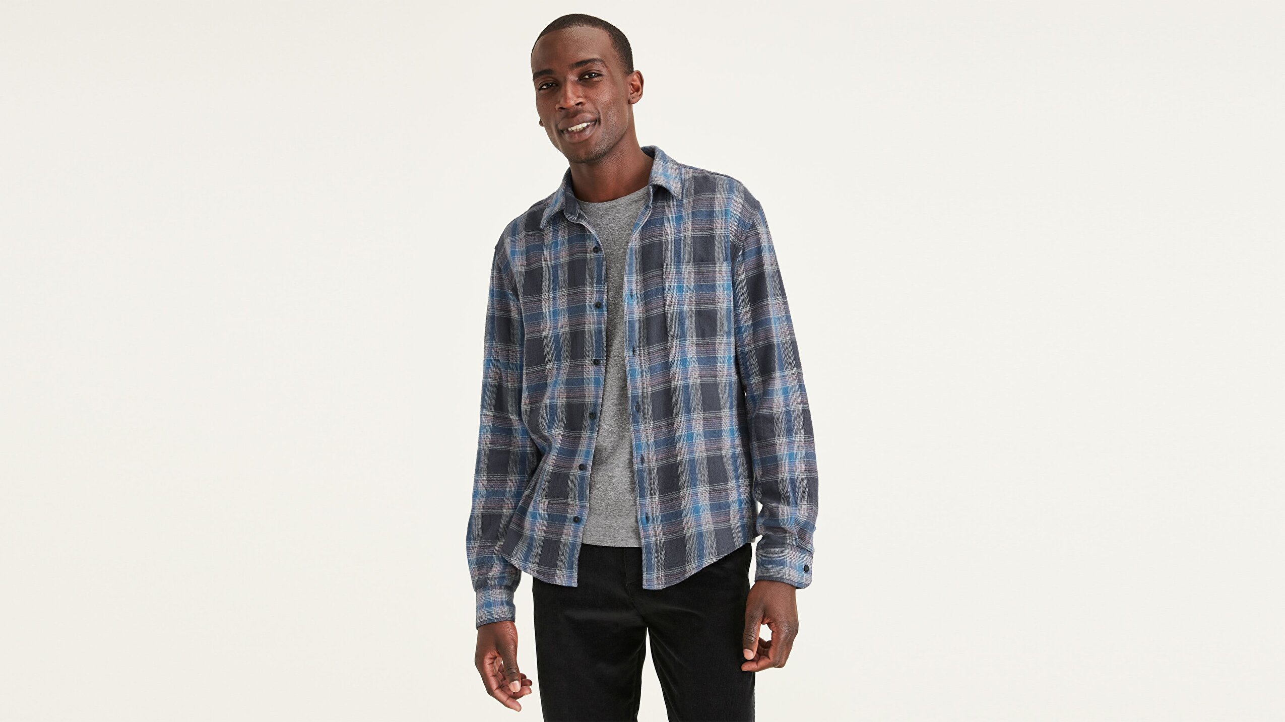 1 Pocket Unbuttoned Collar